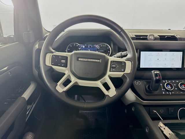 Used 2023 Land Rover Defender 110 SE AWD/4WD image 25