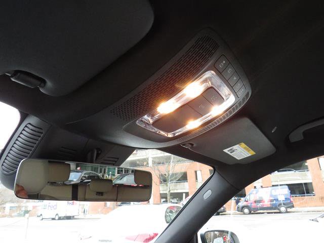 Used 2025 Mercedes-Benz GLB 250 4MATIC image 17