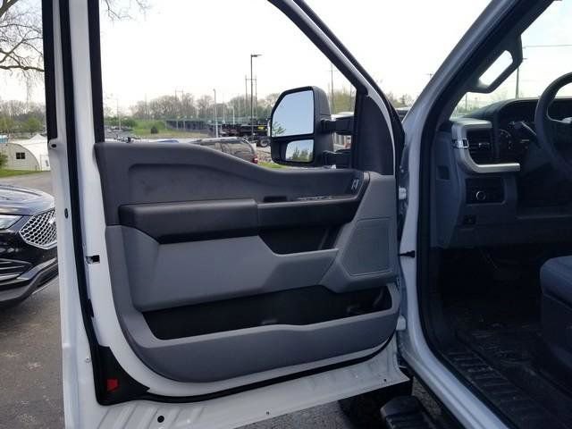 New 2026 Ford F350 XL w/ XL Off-Road Package AWD/4WD image 12