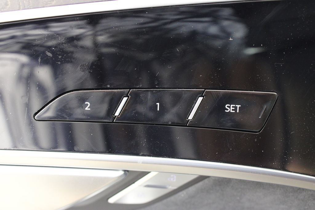 New 2026 Audi A8 L 3.0T AWD/4WD image 19