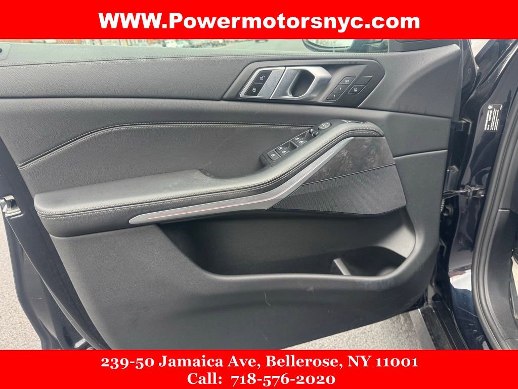 Used 2022 BMW X5 xDrive40i w/ M Sport Package AWD/4WD image 30