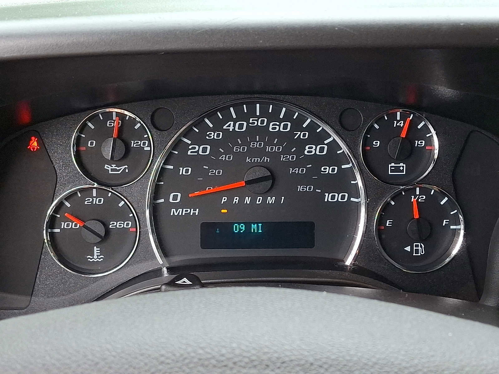 Used 2024 Chevrolet Express 2500 w/ Driver Convenience Package RWD image 20
