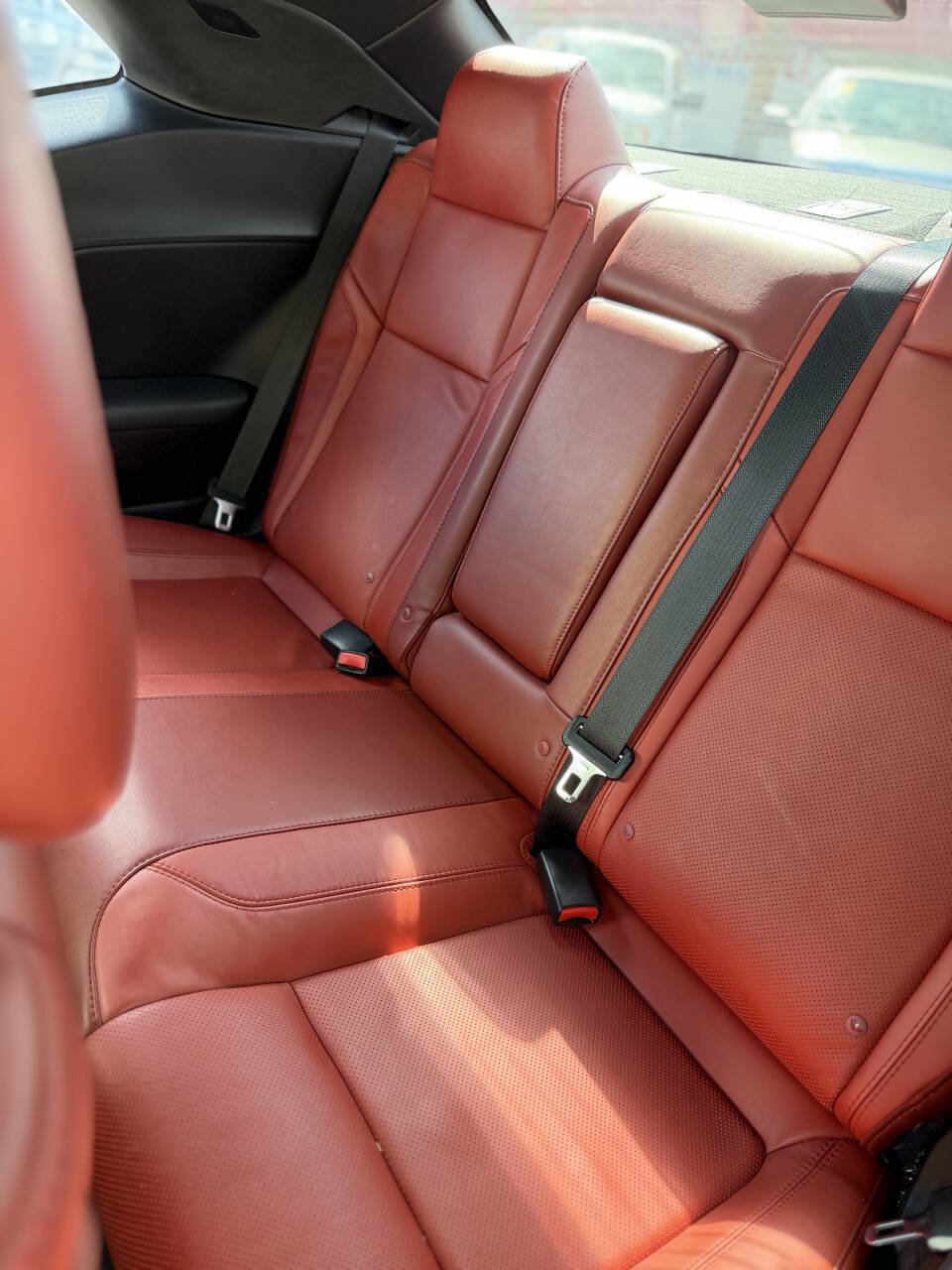 Used 2015 Dodge Challenger SXT Plus w/ Technology Group RWD image 18