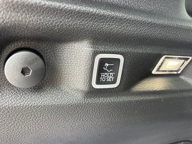 New 2026 Jeep Grand Cherokee L Limited AWD/4WD image 7