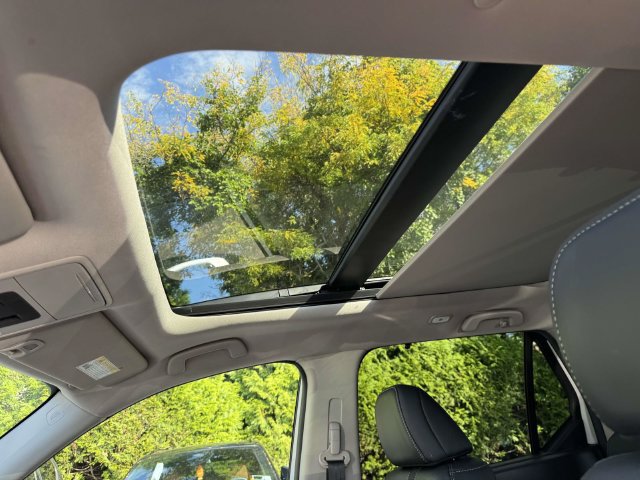 Certified 2024 Honda Pilot Touring image 18