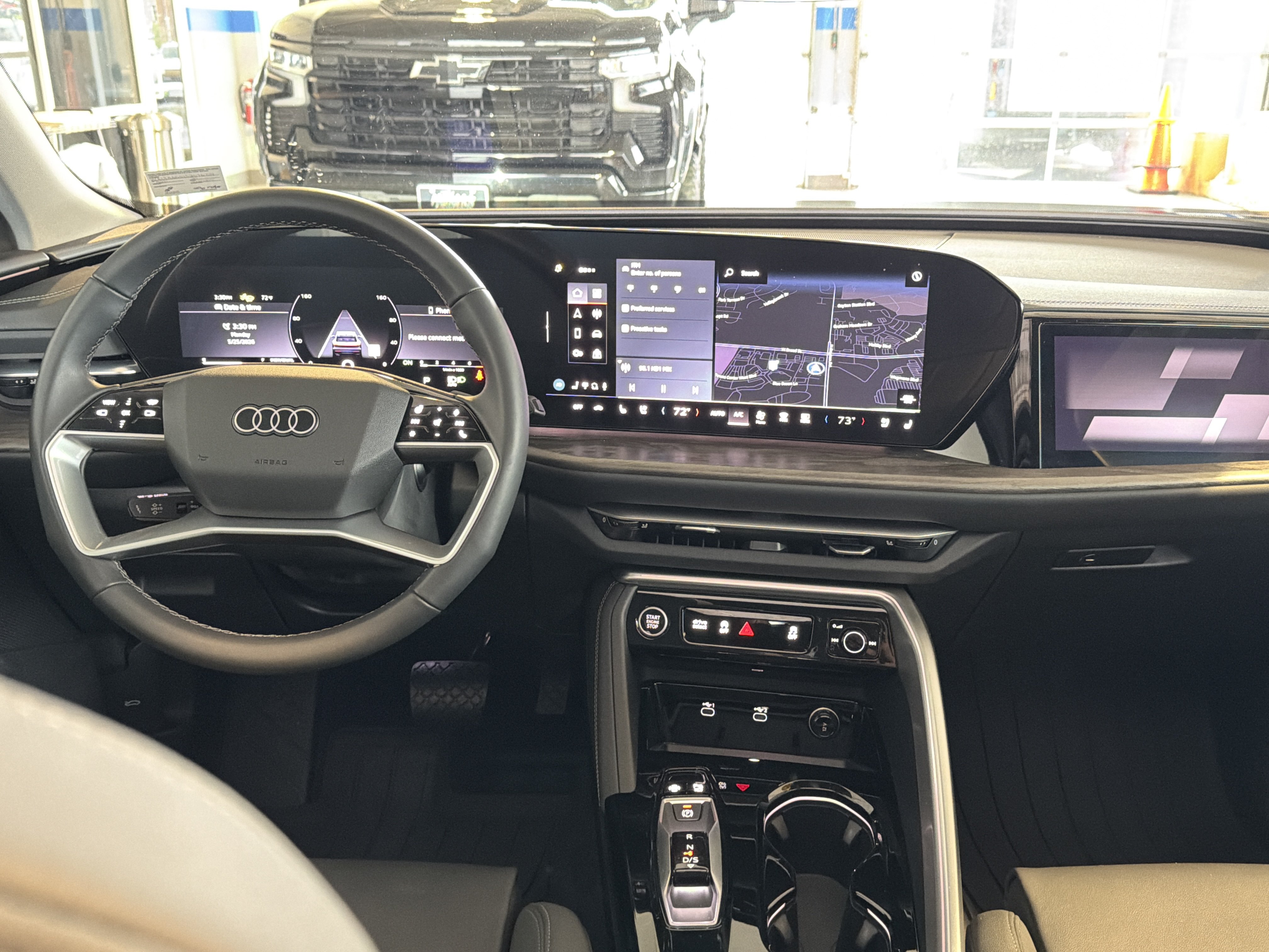 Used 2025 Audi Q5 Prestige AWD/4WD image 30