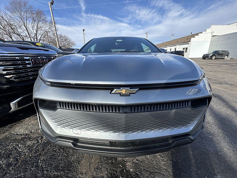 New 2026 Chevrolet Equinox EV LT image 11