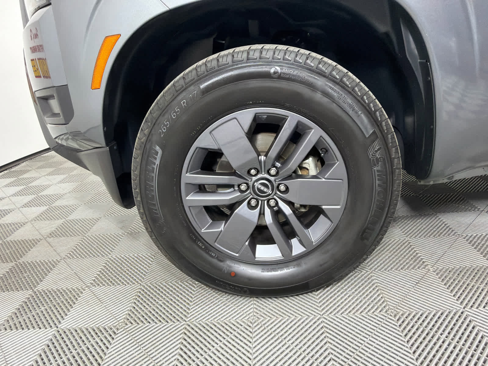 Certified 2025 Nissan Frontier SV RWD image 10