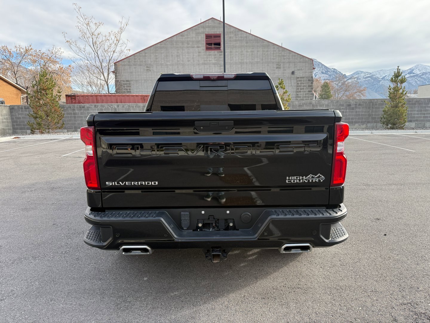 Used 2020 Chevrolet Silverado 1500 High Country w/ Technology Package image 6