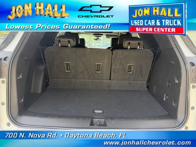 Used 2023 Chevrolet Traverse High Country AWD/4WD image 10