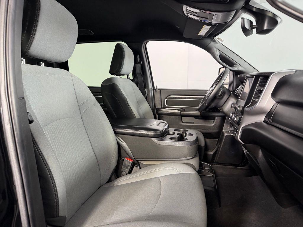 Used 2024 RAM 2500 Big Horn w/ Bed Utility Group image 29