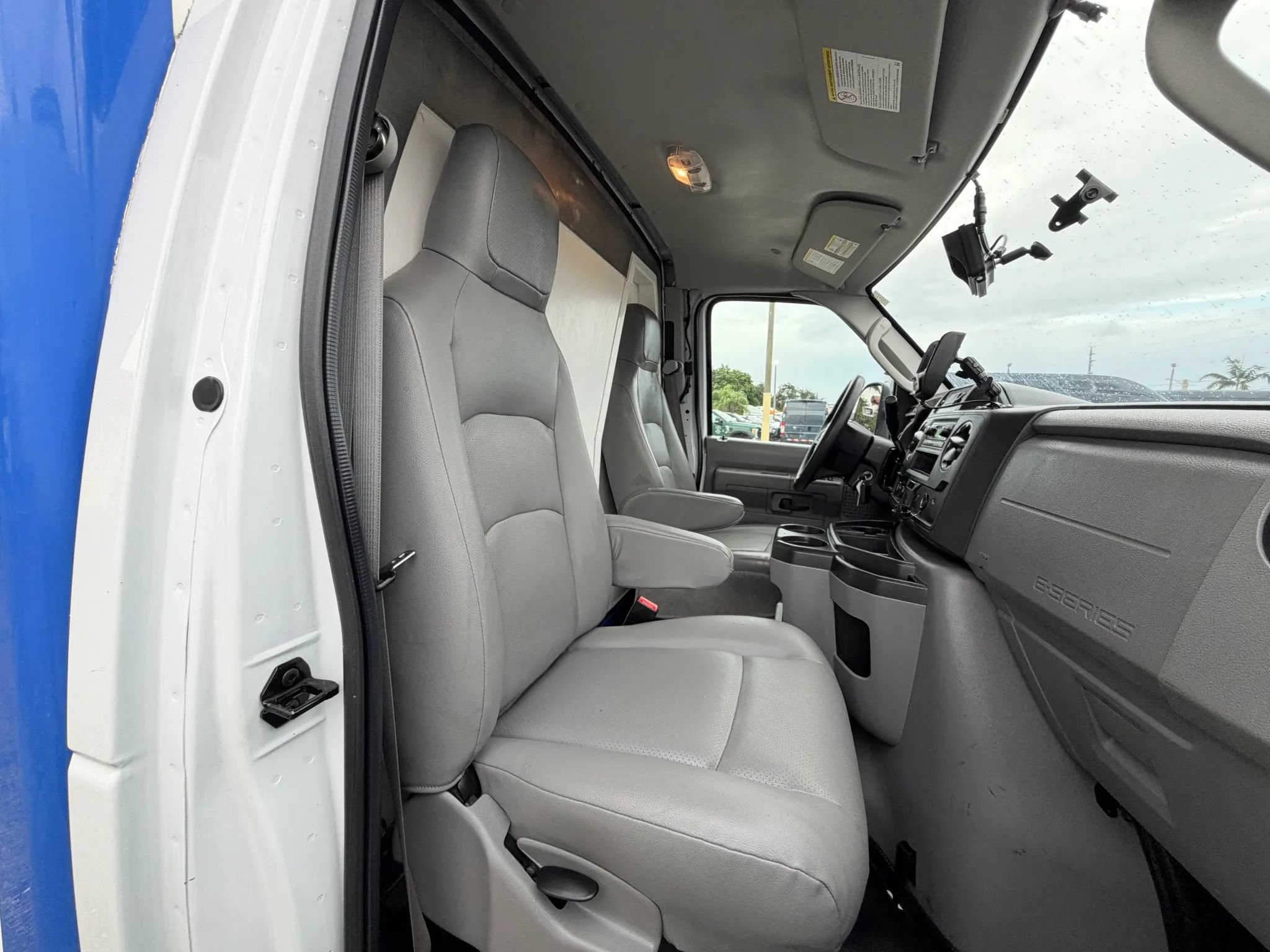Used 2023 Ford E-350 and Econoline 350 Super Duty w/ Power Windows & Locks Group RWD image 18