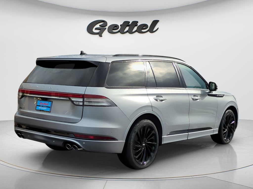 Used 2023 Lincoln Aviator Reserve w/ Equipment Group 201A AWD/4WD image 5