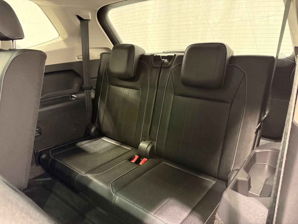 Used 2024 Volkswagen Tiguan SE image 26