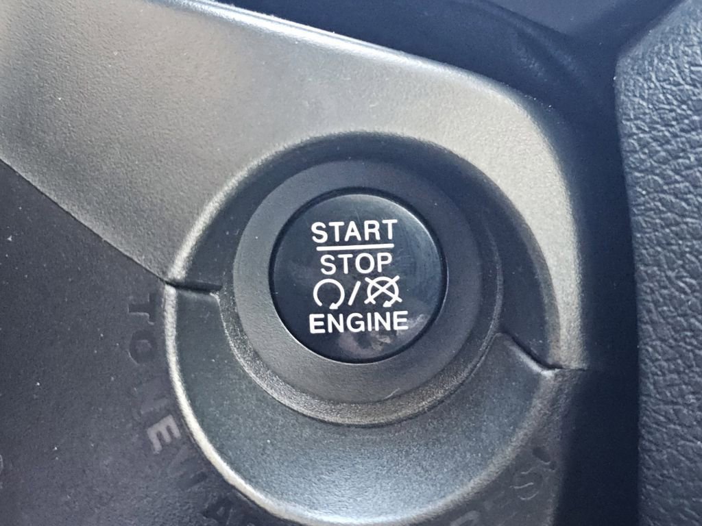 Used 2017 Jeep Renegade Trailhawk AWD/4WD image 15