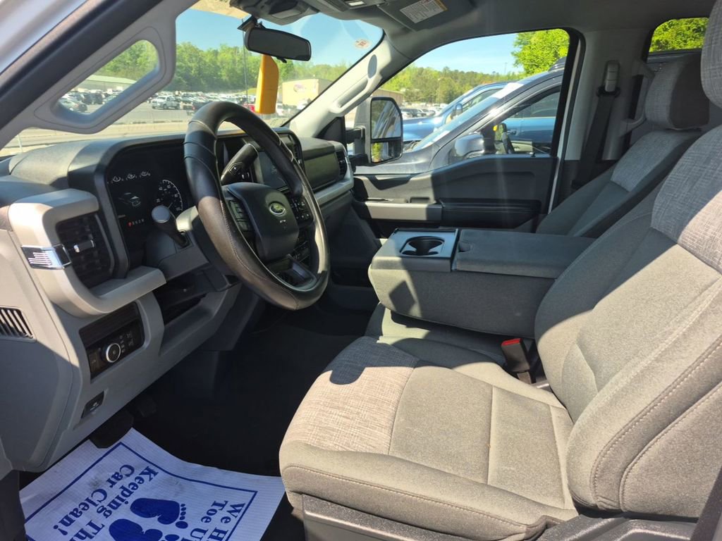 Used 2026 Ford F450 XLT w/ 360-Degree Camera Package AWD/4WD image 9