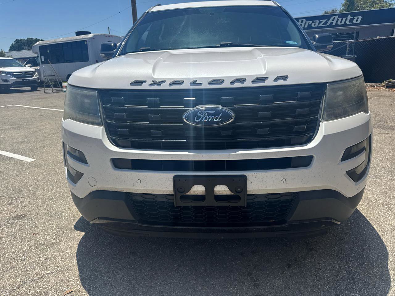 Used 2017 Ford Explorer Sport AWD/4WD image 4