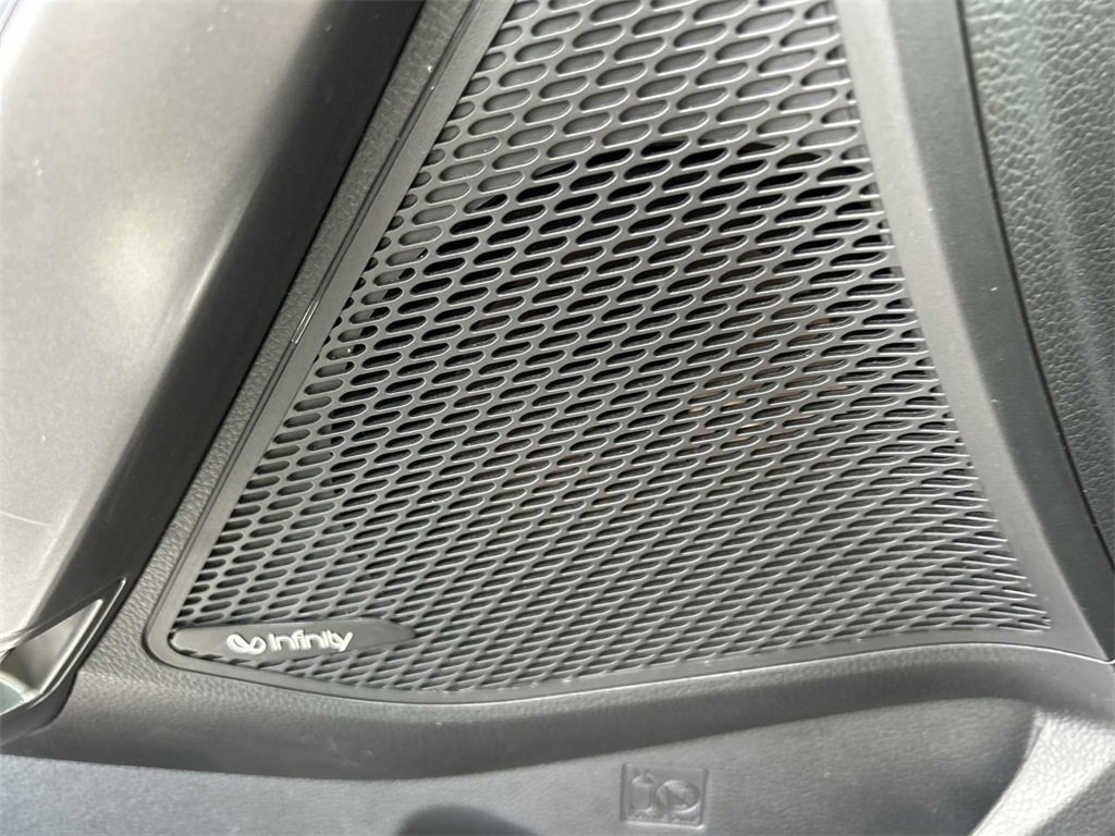 Used 2018 Hyundai Santa Fe Sport w/ 2.4L Tech Package 04 image 22