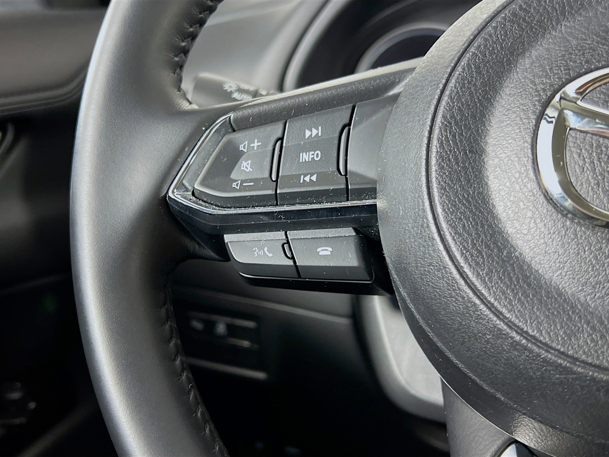 Used 2023 MAZDA CX-5 AWD 2.5 S w/ Preferred Package image 12