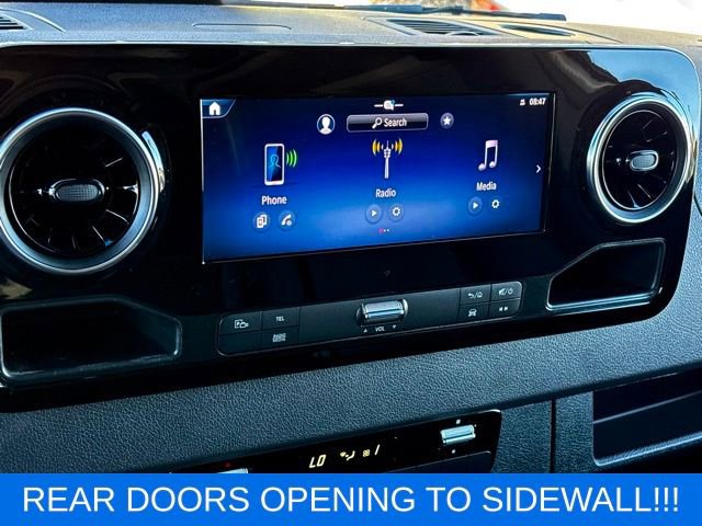 Used 2025 Mercedes-Benz Sprinter 3500 image 25