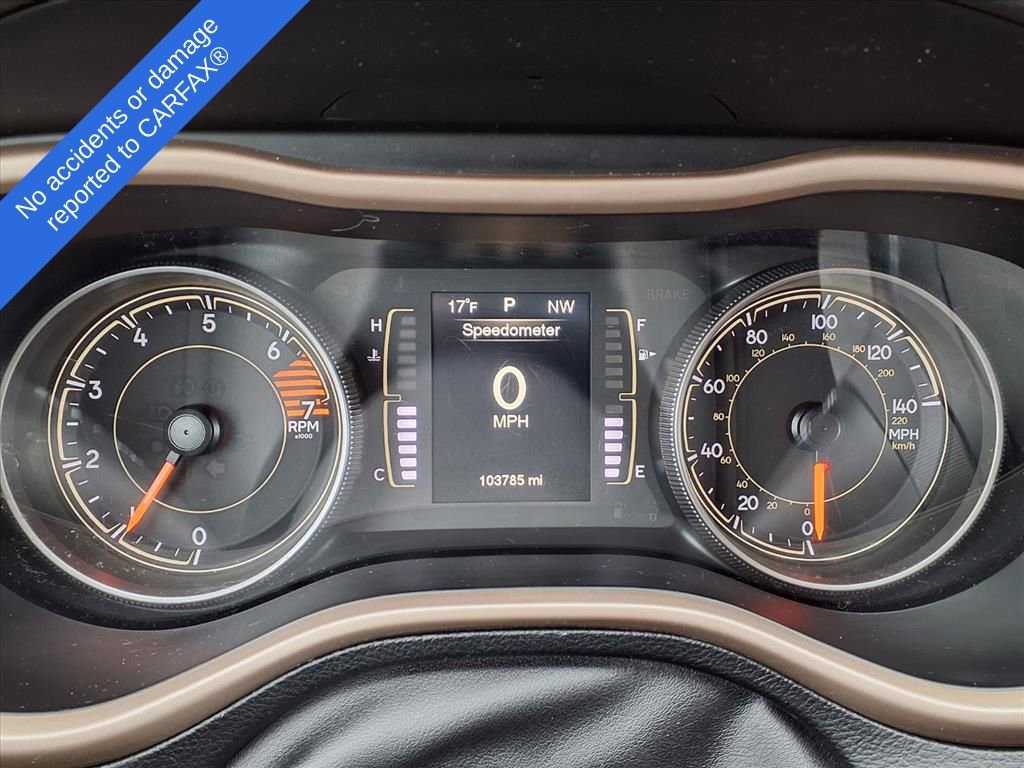 Used 2016 Jeep Cherokee Latitude w/ Cold Weather Group image 19