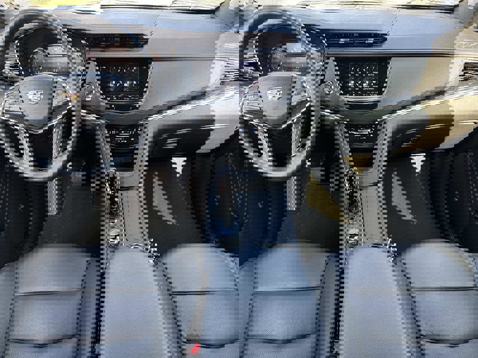 Certified 2025 Cadillac XT5 Premium Luxury image 17