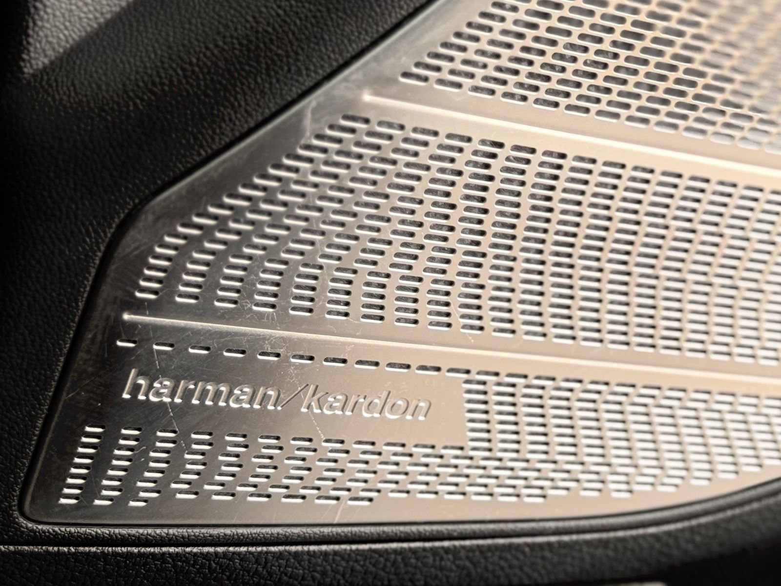 Used 2024 Hyundai Palisade Calligraphy image 40