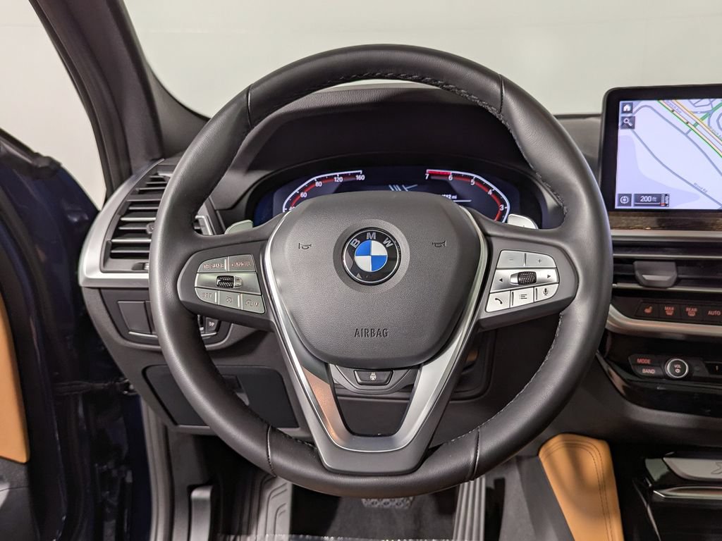 Used 2025 BMW X4 xDrive30i AWD/4WD image 28
