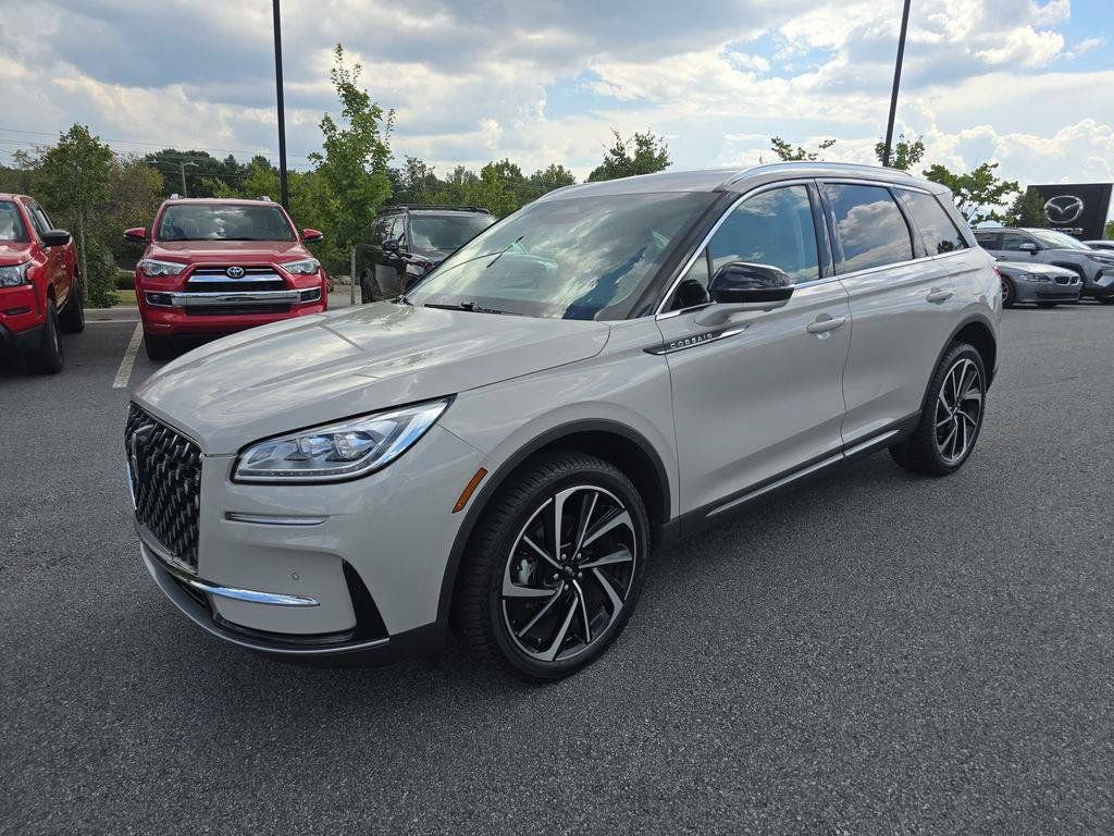 Used 2023 Lincoln Corsair Reserve w/ Equipment Group 201A AWD/4WD image 7