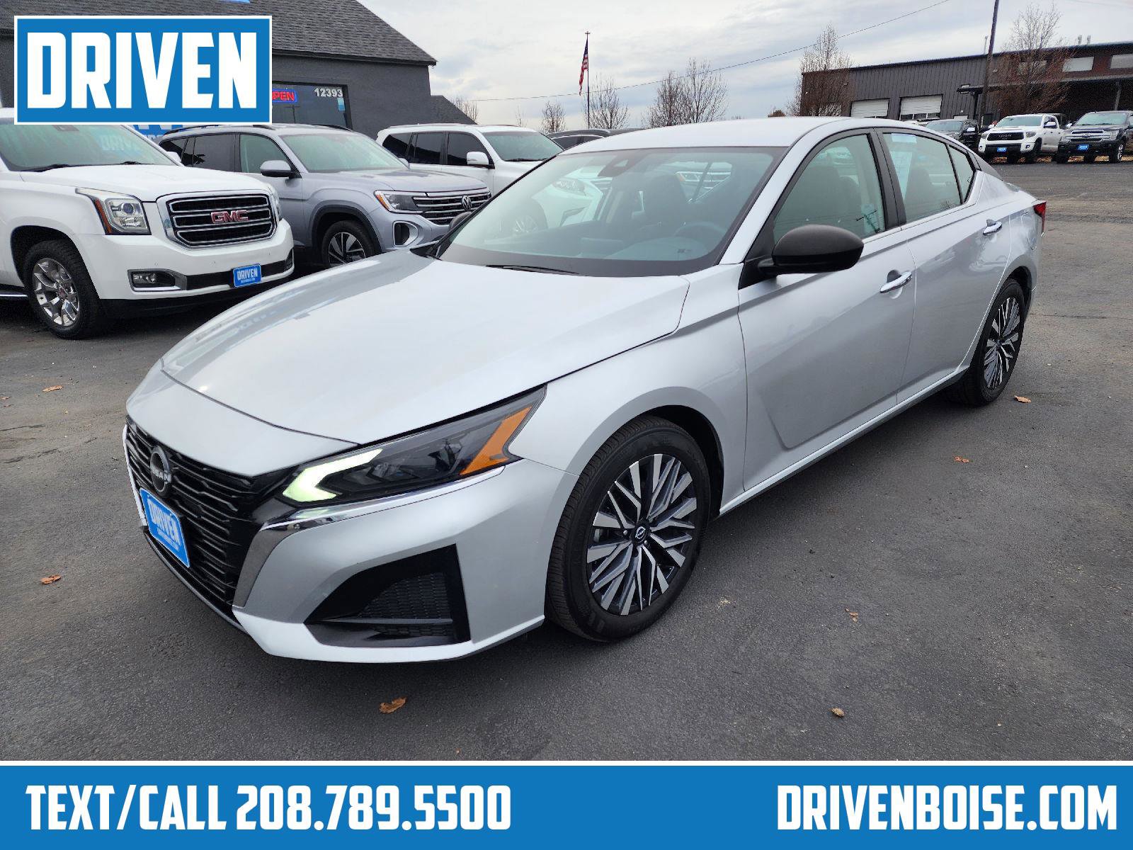 Used 2024 Nissan Altima 2.5 SV image 1