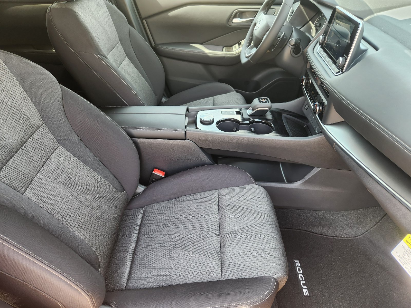 New 2026 Nissan Rogue SV AWD/4WD image 13