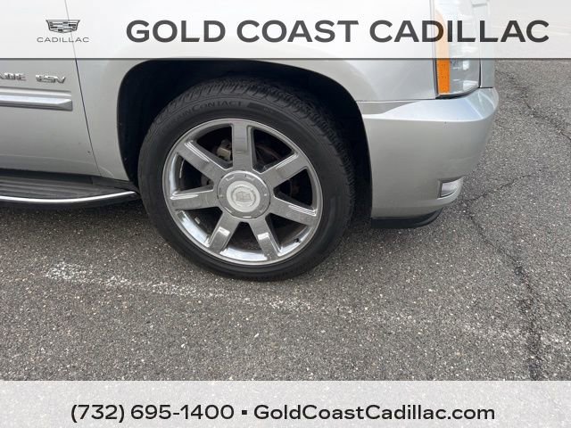 Used 2011 Cadillac Escalade ESV Luxury AWD/4WD image 5