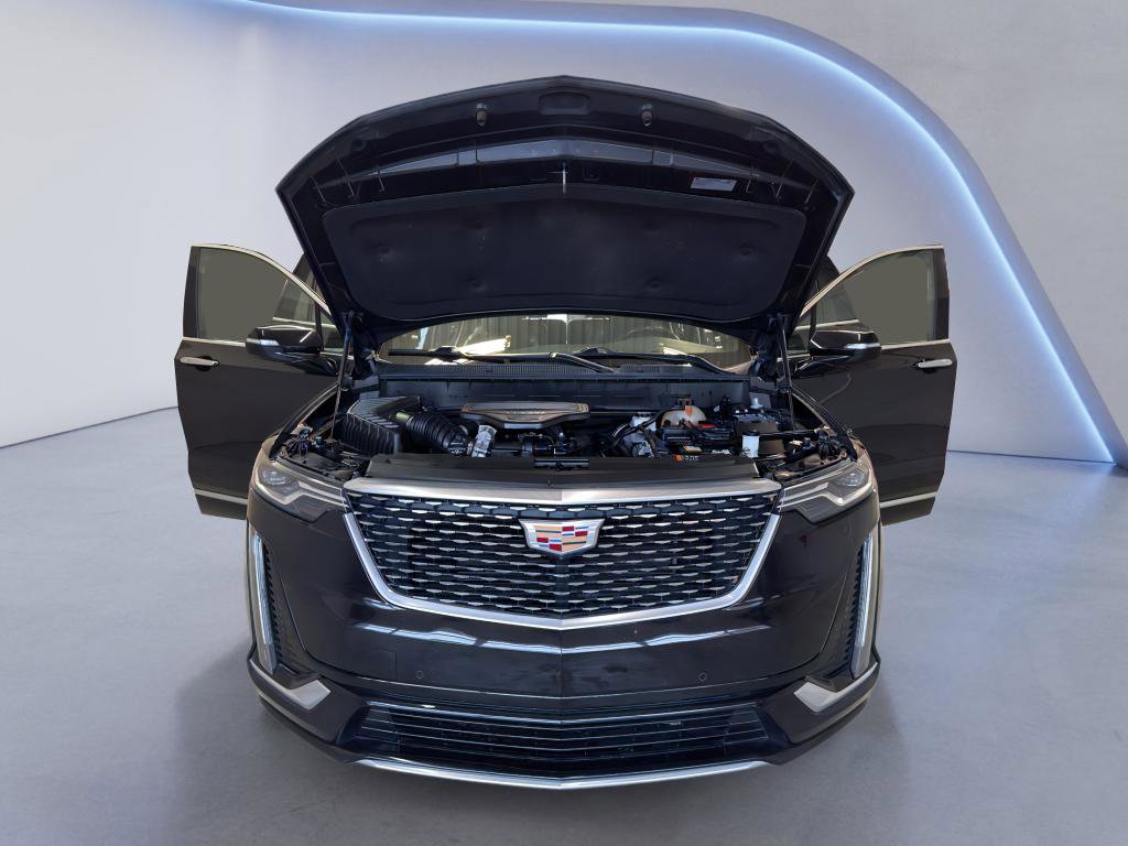 Used 2022 Cadillac XT6 Premium Luxury image 8