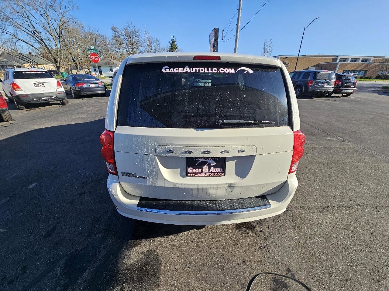 Used 2012 Dodge Grand Caravan SE FWD image 9