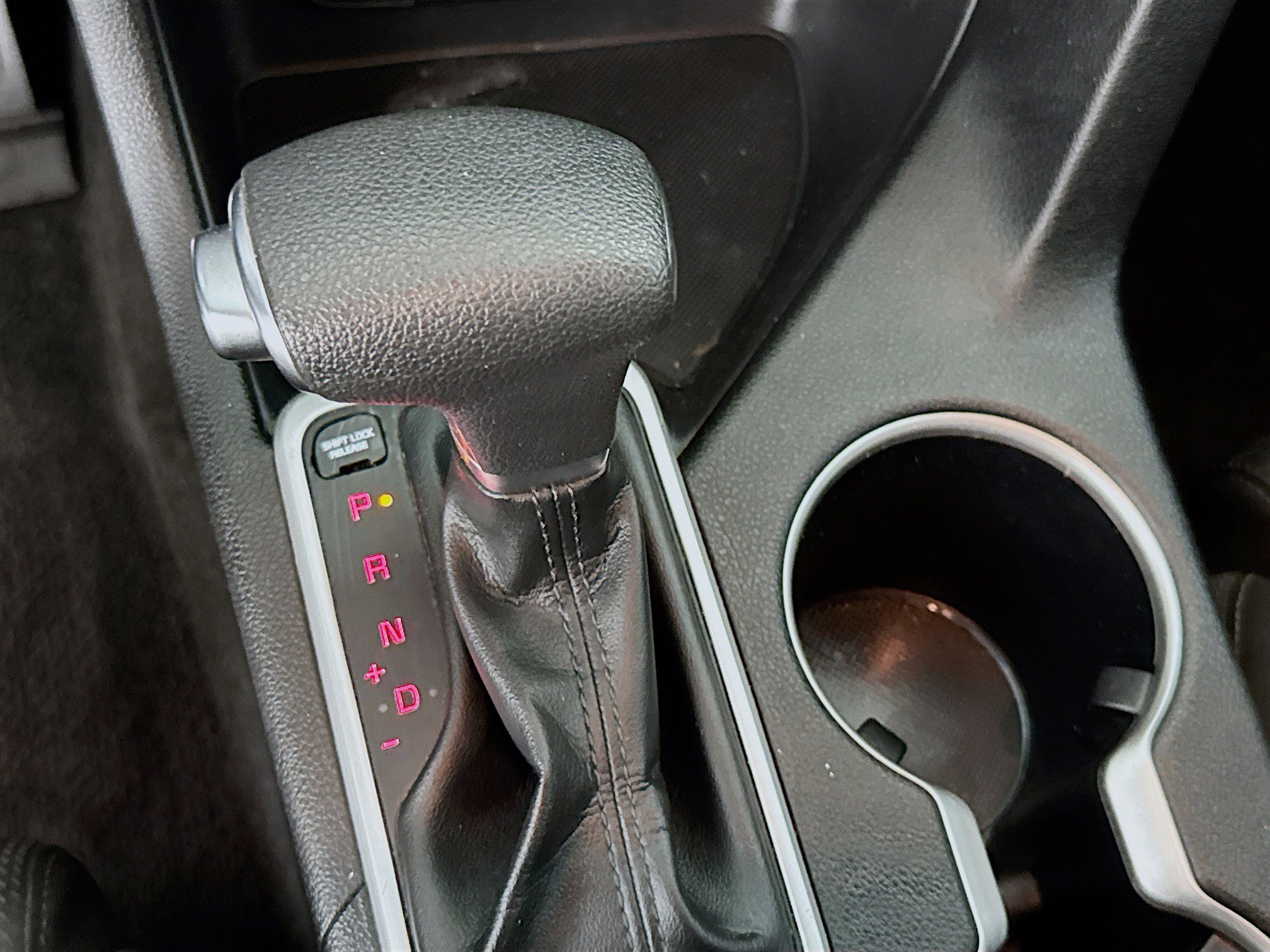 Used 2022 Kia Sportage LX image 19