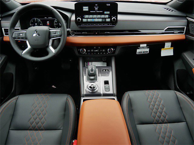 New 2025 Mitsubishi Outlander SEL image 7