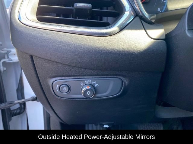 Used 2018 Chevrolet Equinox LT FWD image 13