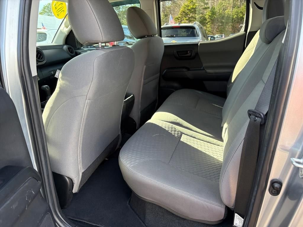 Used 2022 Toyota Tacoma SR image 17