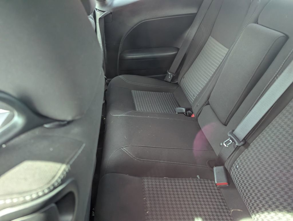 Used 2021 Dodge Challenger SXT image 7