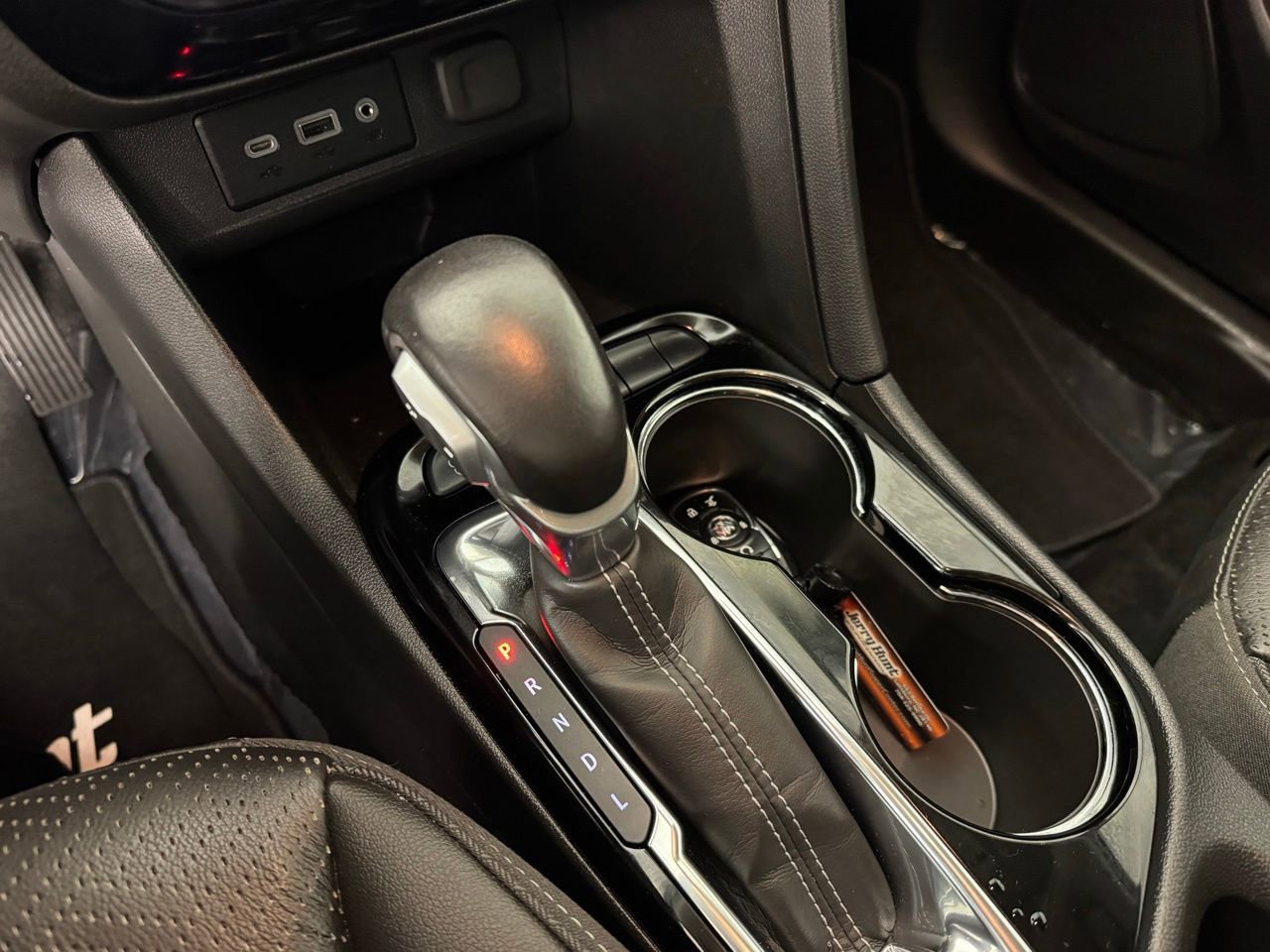 Used 2023 Buick Encore GX Essence w/ Experience Buick Package image 22