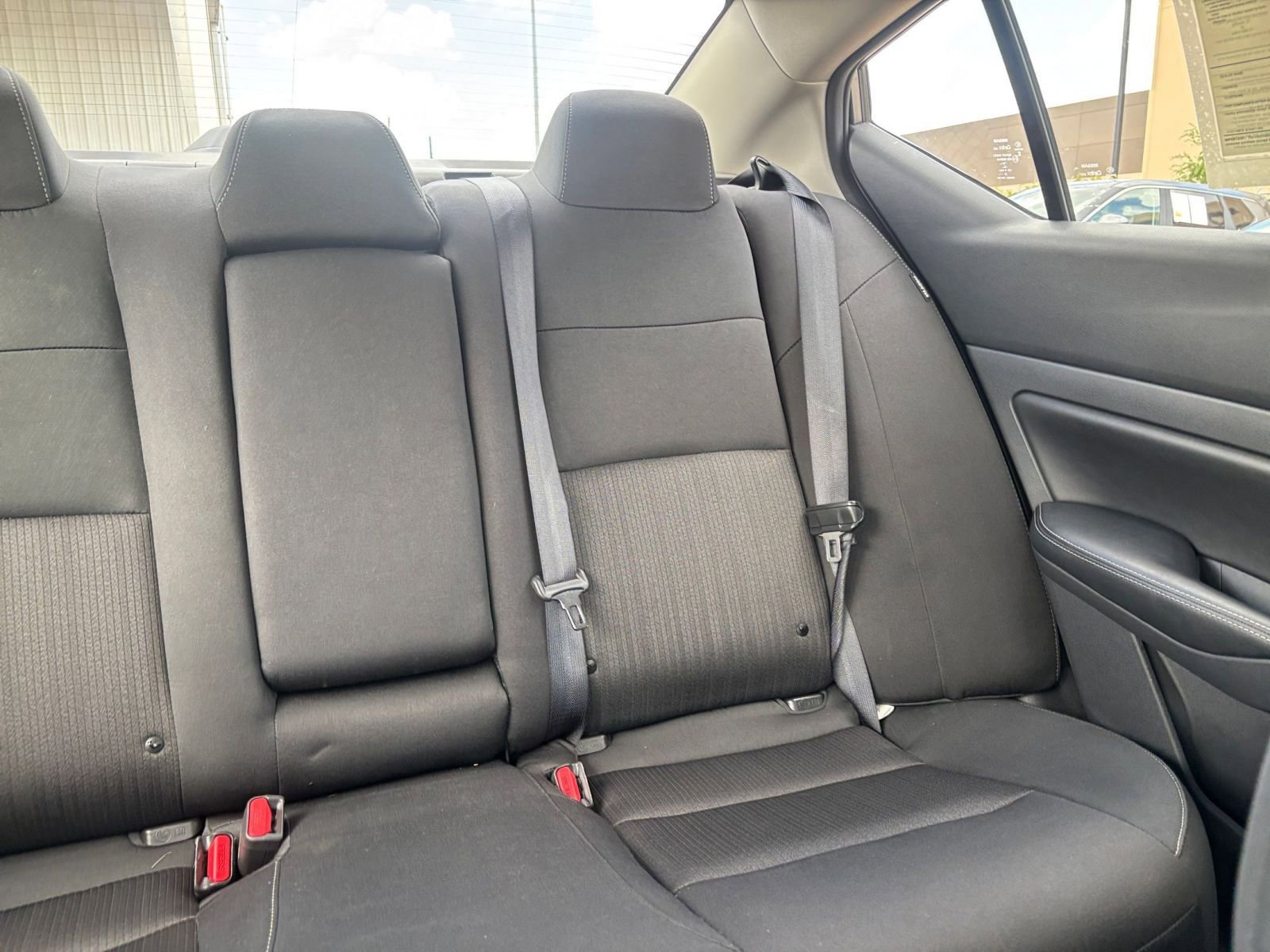 Used 2025 Nissan Altima 2.5 SV FWD image 37