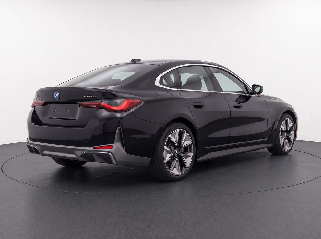 Used 2024 BMW i4 eDrive35 w/ Convenience Package RWD image 3