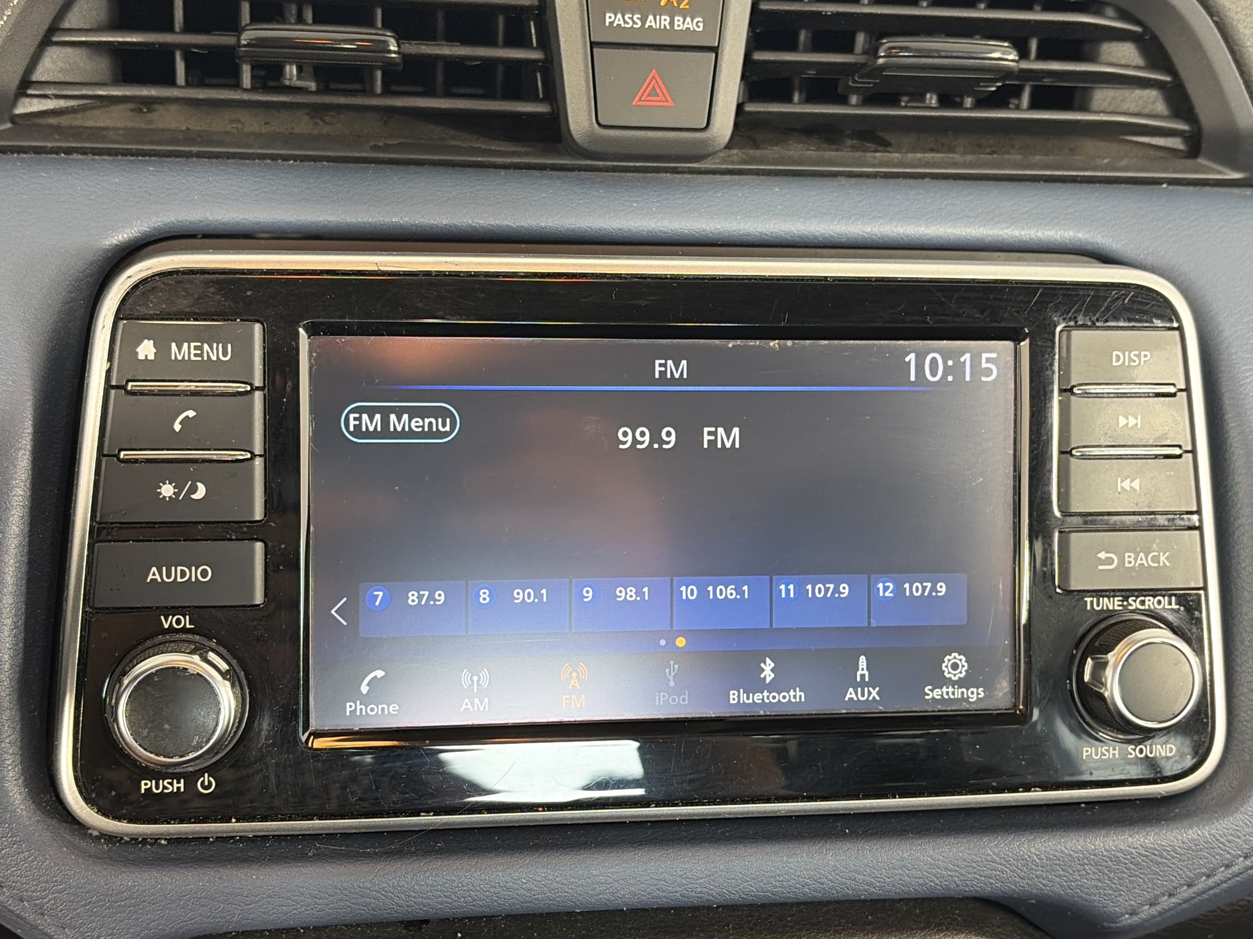 Used 2024 Nissan Versa SV FWD image 18
