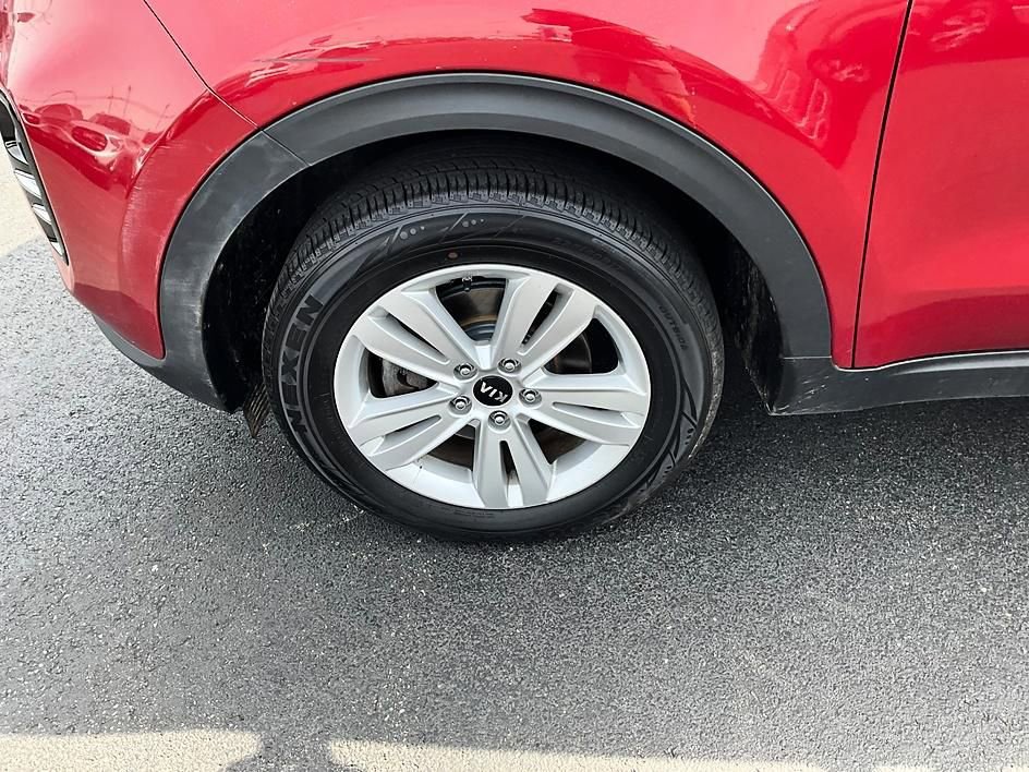 Used 2018 Kia Sportage LX AWD/4WD image 10