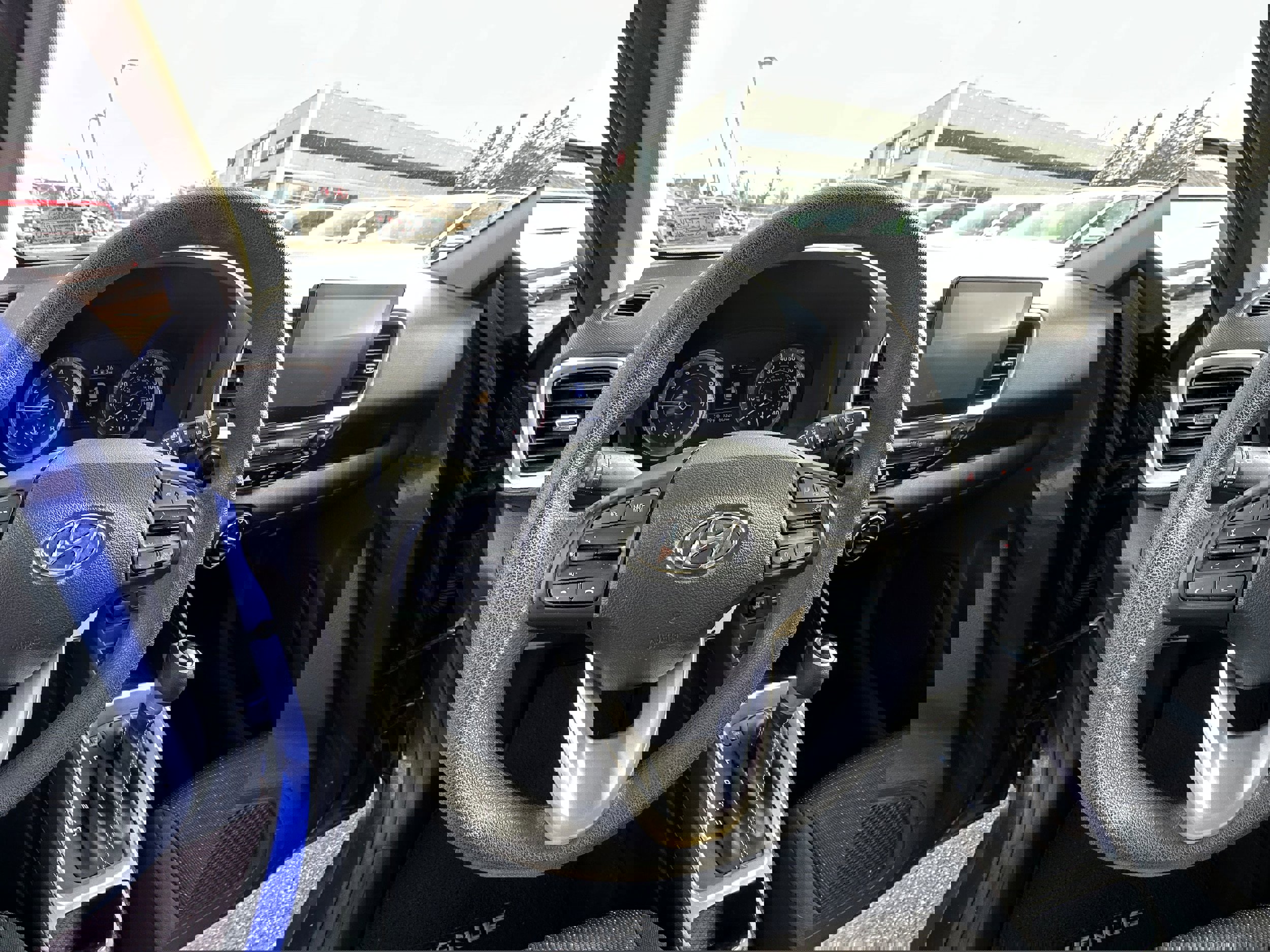 Used 2021 Hyundai Venue SE image 23