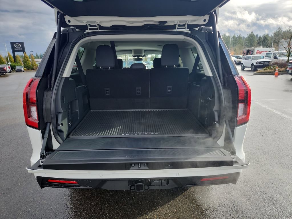 New 2025 Ford Expedition Max Active image 28