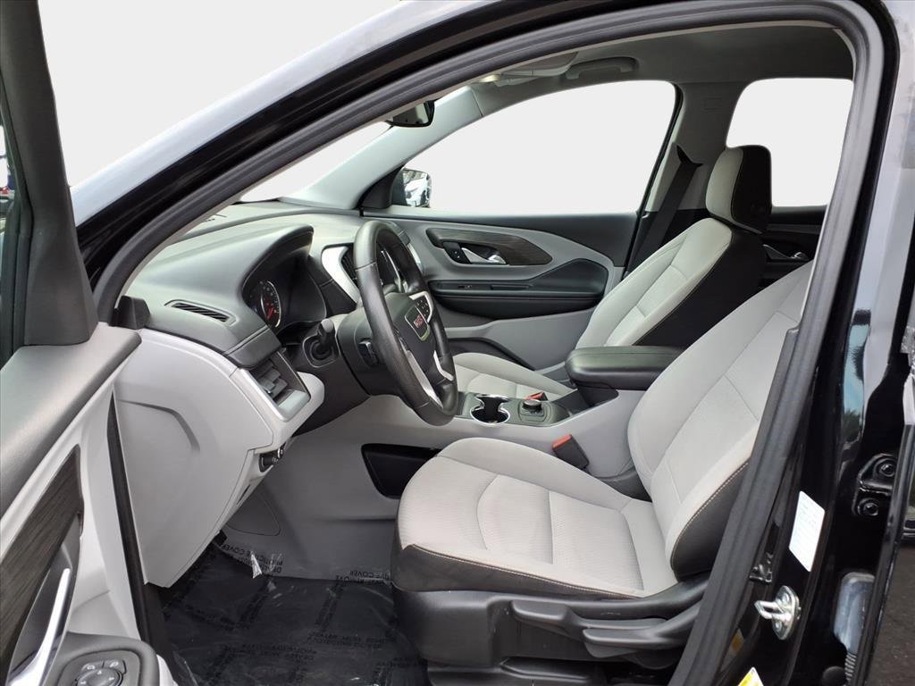 Used 2024 GMC Terrain SLE image 11
