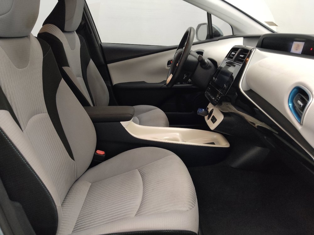 Used 2017 Toyota Prius Three FWD image 21