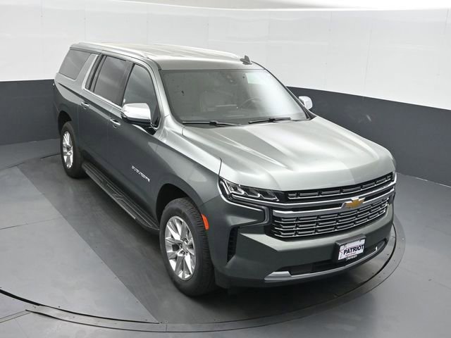 Used 2023 Chevrolet Suburban Premier AWD/4WD image 40