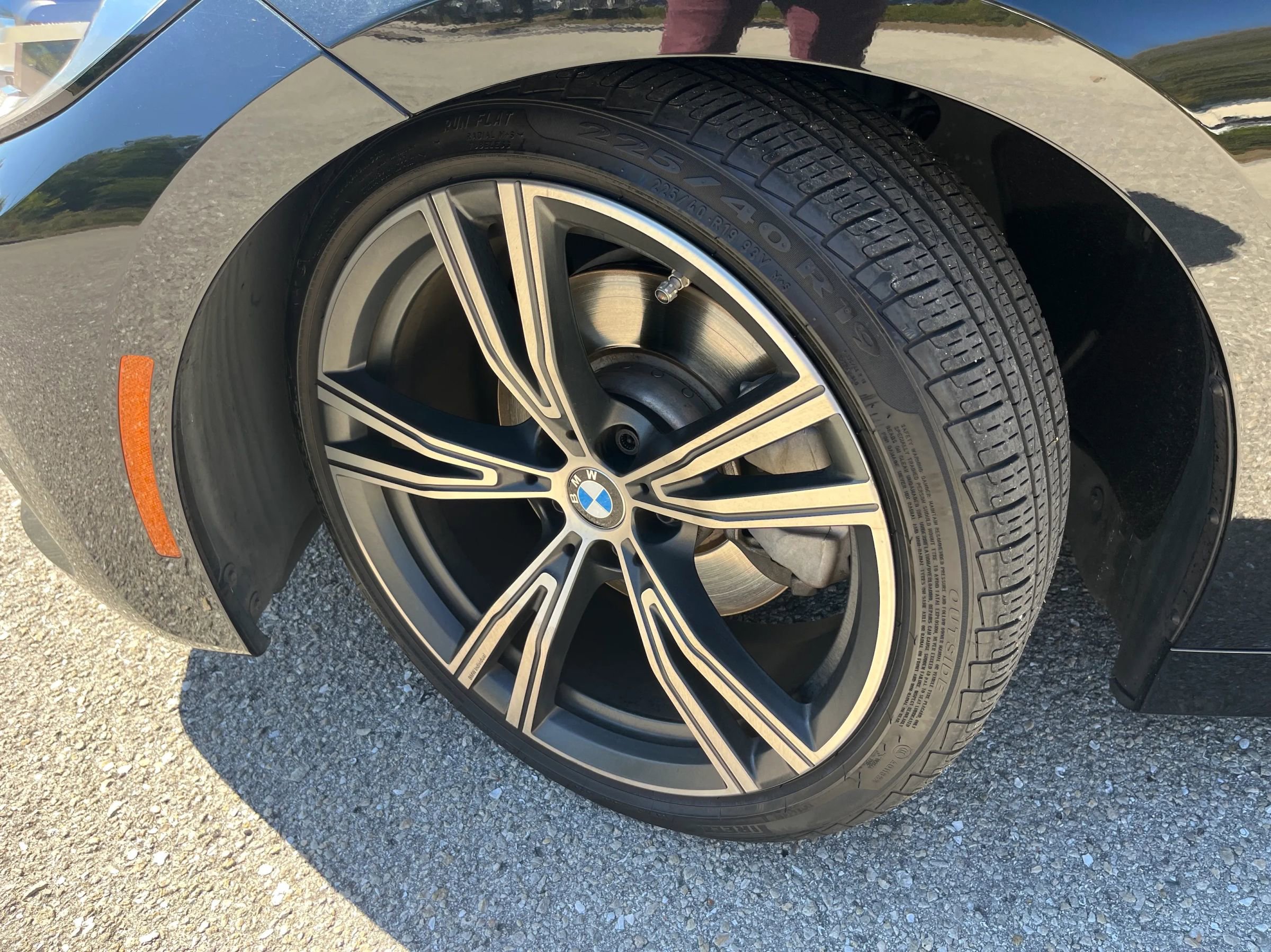 Used 2020 BMW 330i Sedan w/ M Sport Package image 8